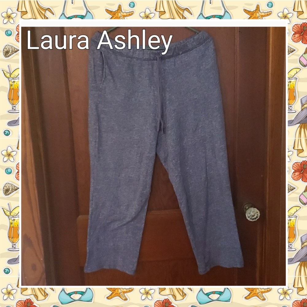 Laura Ashley ankle pants size large